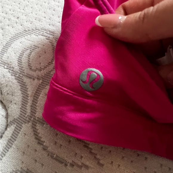 Lululemon Sports Bra- fits a size 36C - Picture 3 of 3